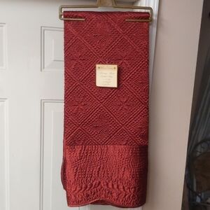 NWT Quilted Diamond Pattern Red Throw Blanket